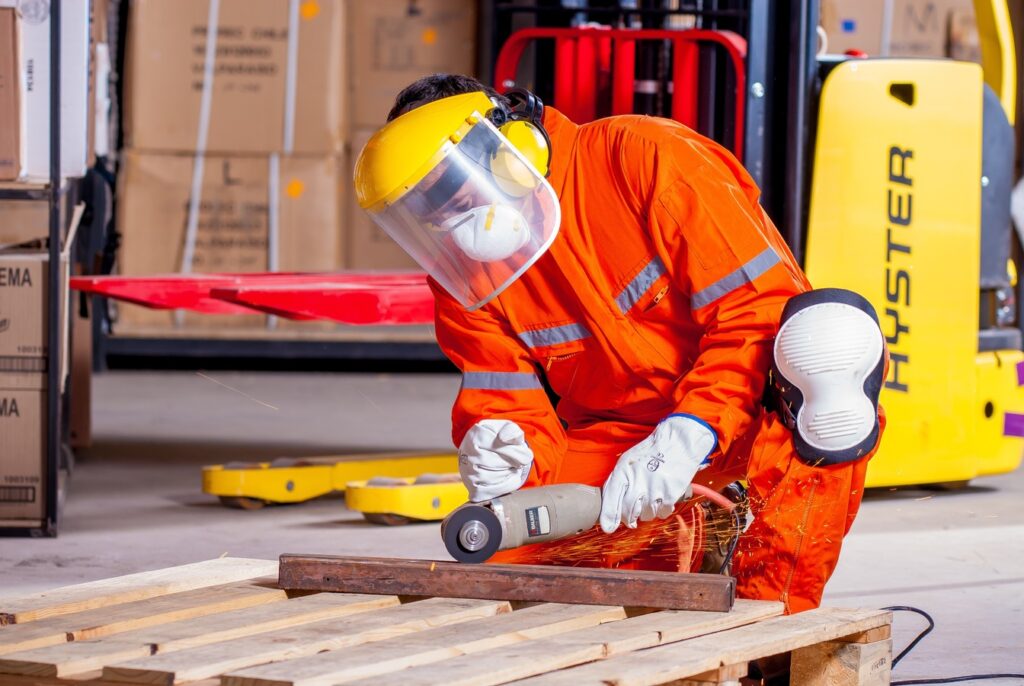 Crafting Dreams: Pioneer Construction Services Crafting Dreams: Pioneer Construction Services